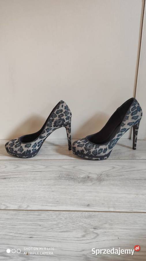 Sprzedam szpilki marki Quazi rozmiar 39 tkanina Bydgoszcz