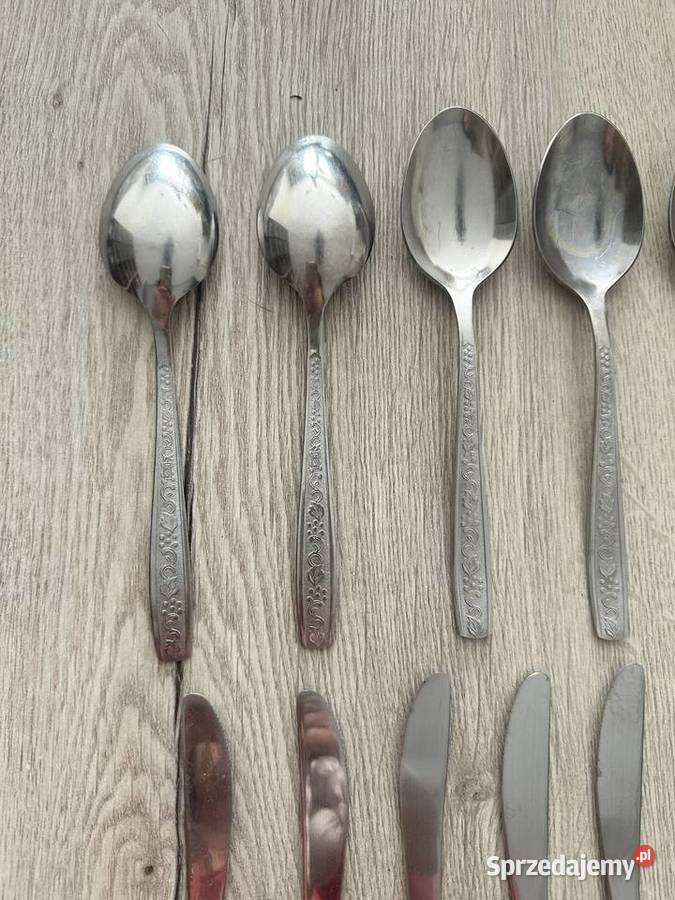 Zestaw sztućców z lat PRLu Łódź