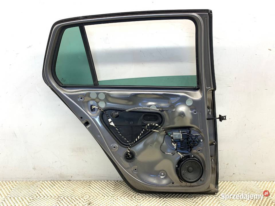 DRZWI LEWY TYŁ LA7N VW GOLF VII Hatchback osobowe sprzedam
