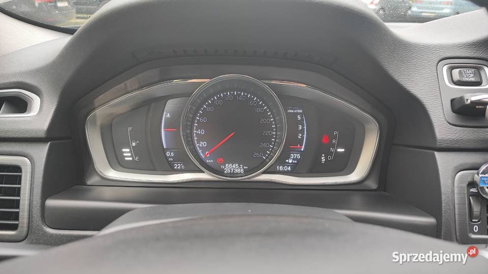 Volvo V70 2016r 20 D4 Diesel Automat 180 reflektory ksenonowe lubelskie Lublin
