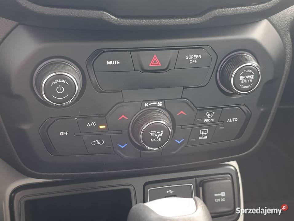 Latitude 24l Tigershark 182 Dokumentacja nieuszkodzony Renegade Warszawa