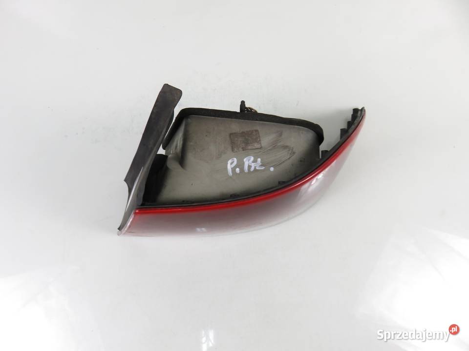 LAMPA PRAWA TYLNA SAAB 93 II