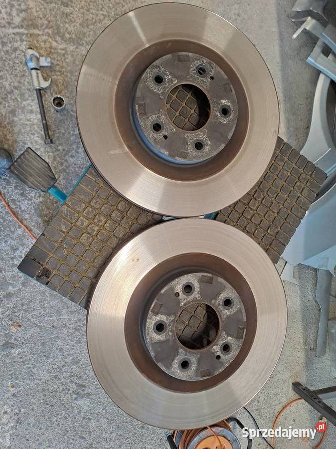 Tarcze hamulcowe przód Mitsubishi Outlander Stargard