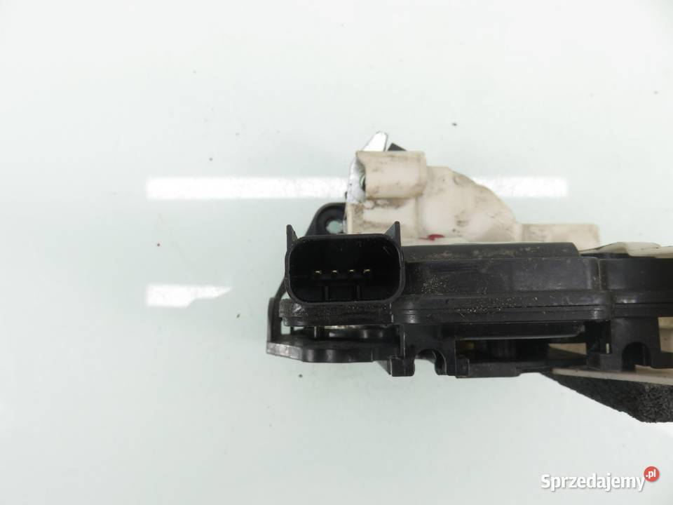 ZAMEK PRAWY TYLNY KIA RIO III 4 PIN sprzedam