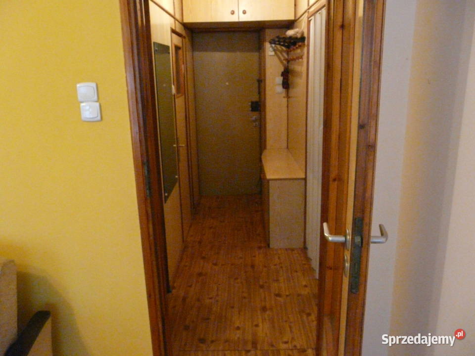 Mieszanie kawalerka do wynajęcia 37 m2 Wieruszów