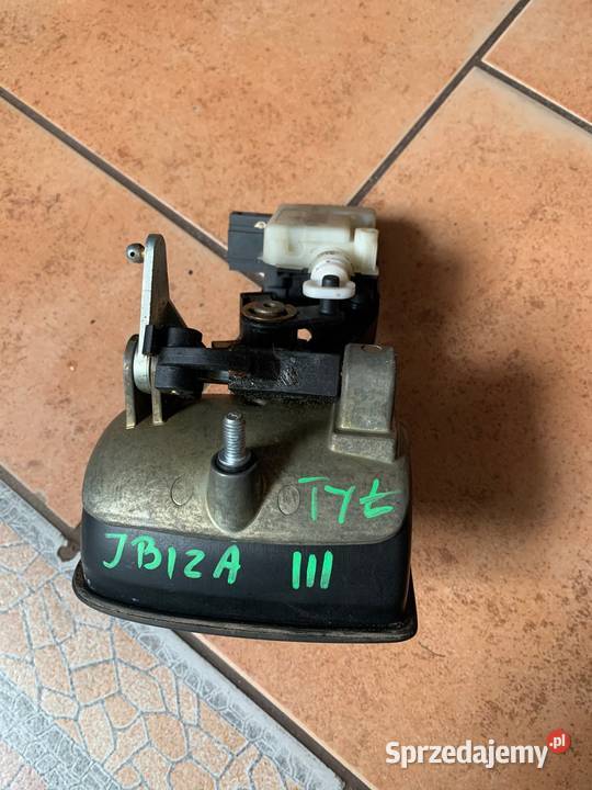 Zamek KLAPY TYŁ Seat IBIZA III 1M5862159C wielkopolskie