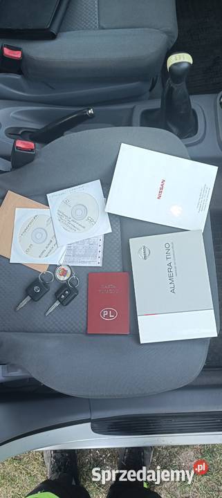 Nissan Almera Tino mazowieckie