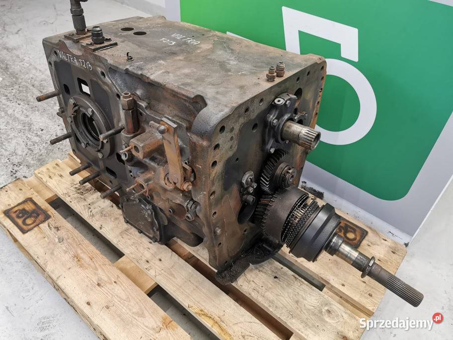 Obudowa ataku tylnego Valtra T 213 wielkopolskie Wilkowo