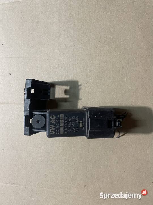 03G907282 przekaźnik świec żarowych vw golf V 5 osobowe Szczecin sprzedam