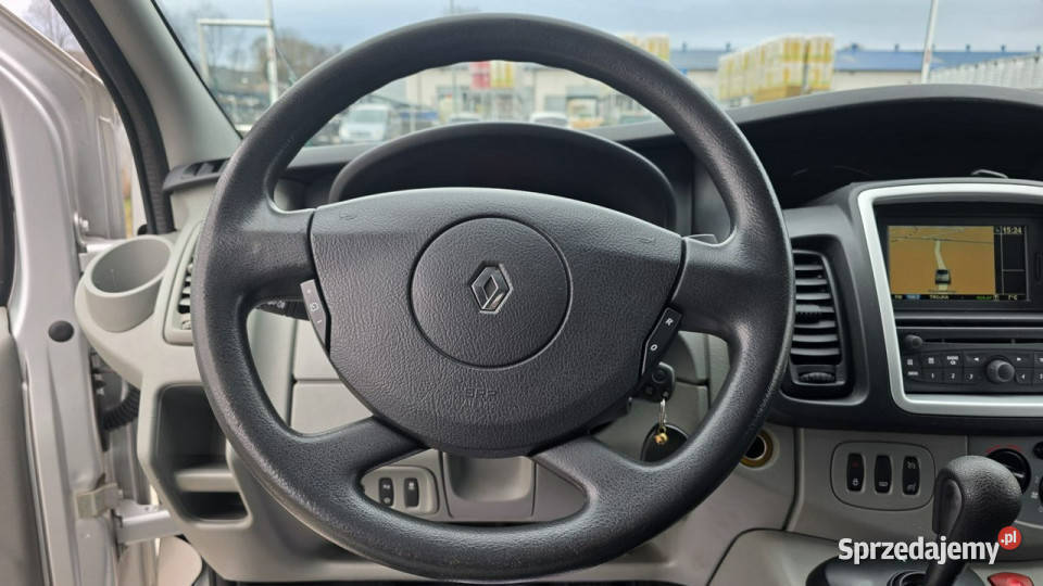 Renault Trafic AUTOMAT navi klima II 20012014 Rok produkcji 2013