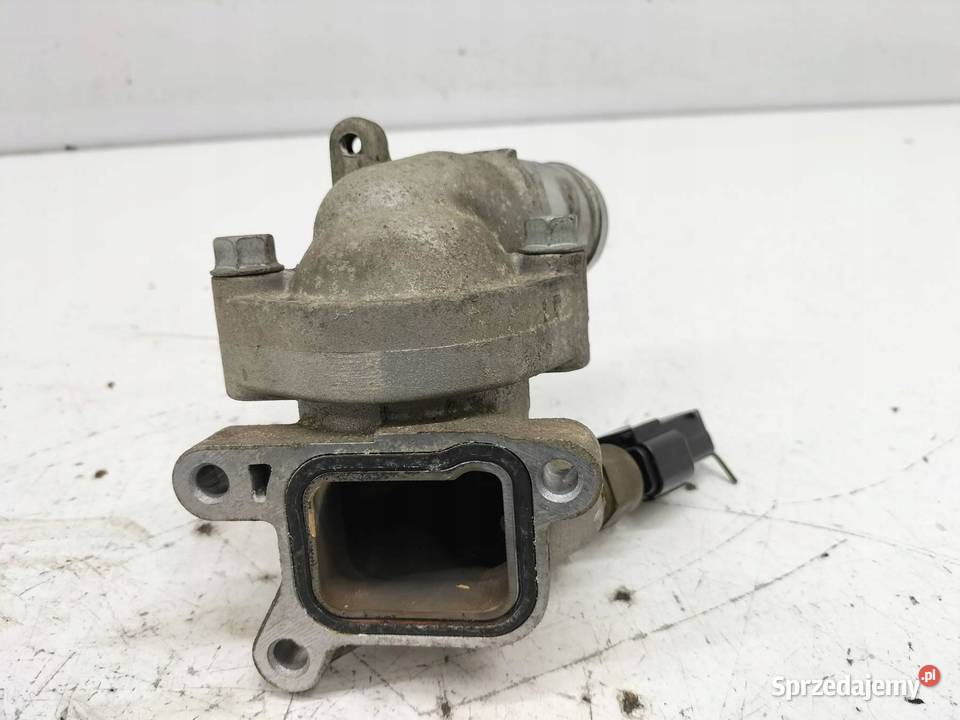 OBUDOWA TERMOSTATU 17 CRDI Kia Sportage III Części samochodowe