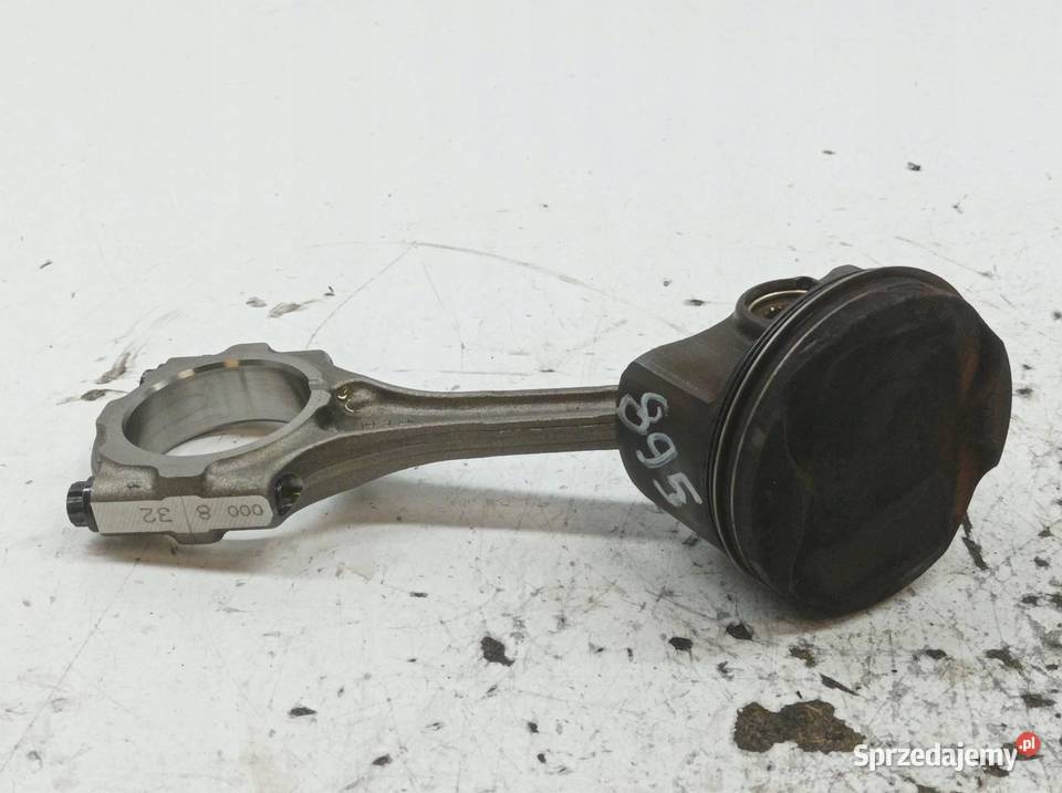 TŁOK KORBOWÓD 16 16V VVTI Toyota Corolla XI 2013 świętokrzyskie