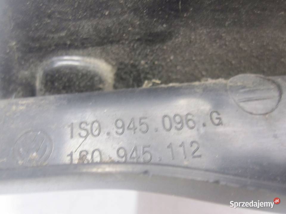 VOLKSWAGEN UP 15r lampa prawa tył 1S0945096G osobowe Kielce sprzedam