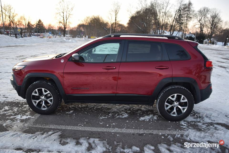 Jeep Cherokee Jeep Cherokee 4x4 2015 32 LPG Lublin