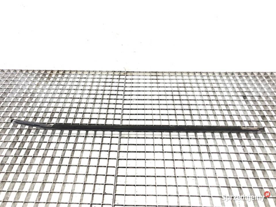 LISTWA ZGARNIAJĄCA DRZWI PRZÓD PRAWA BMW E71 podkarpackie sprzedam