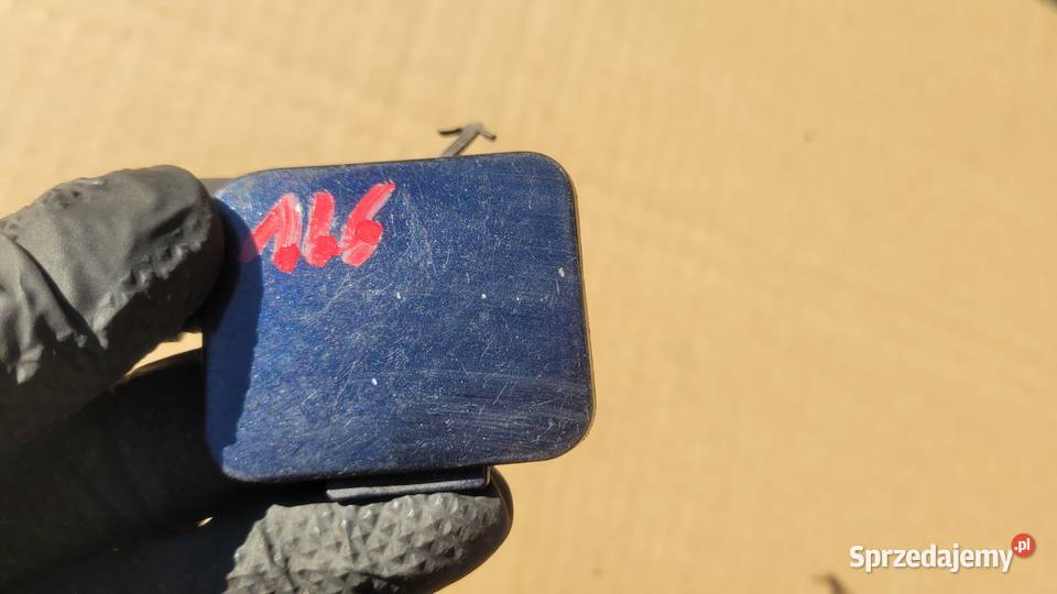 BMW E39 ZAŚLEPKA HAKA ZDERZAK PRZÓD 81593531 126 sprzedam