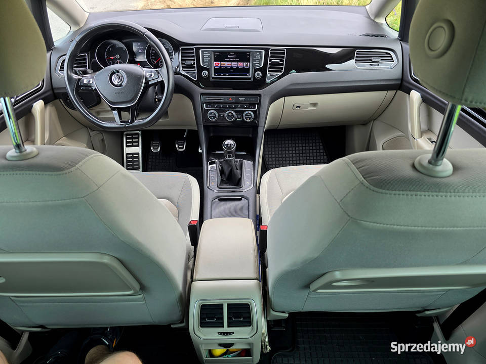 VW Golf sportvan 20 tdi Blumotion Highline