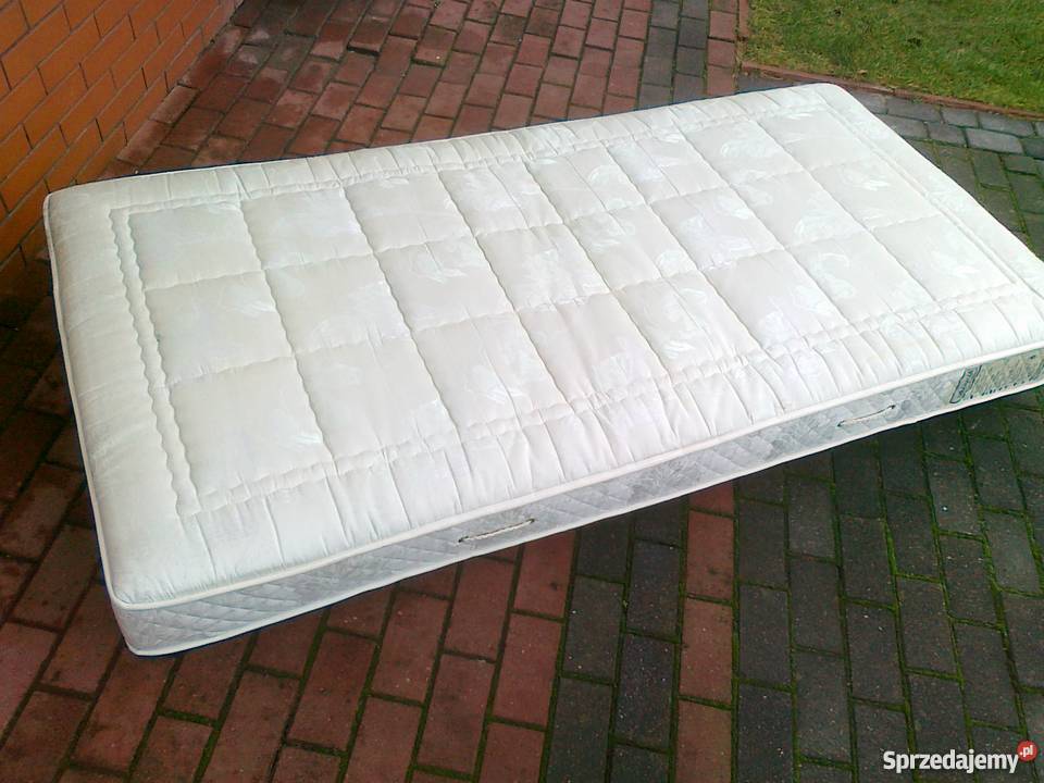 Materac do łóżka komfortowy 100x200łóżko pasuje 0cm Sulbiny sprzedam