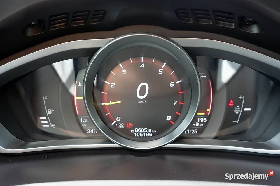 VOLVO V40 RDESIGN 20 T3 152 LIFT KSERWISOWA tempomat Buczkowice