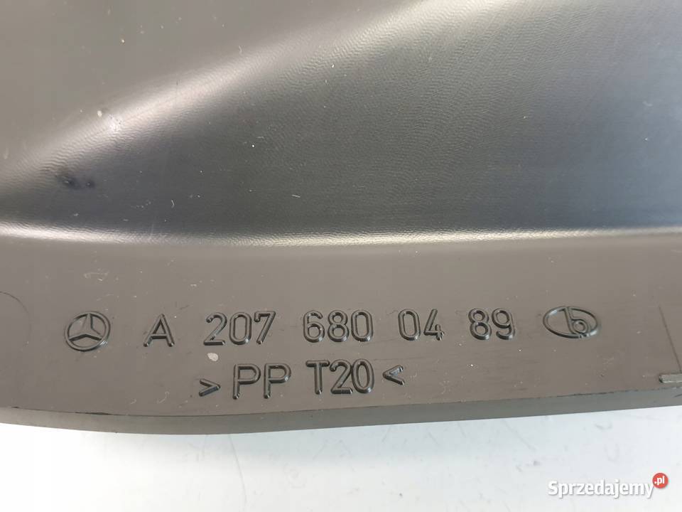 Mercedes C207 A207 W207 PRAWA OSŁONA DESKI Rudka