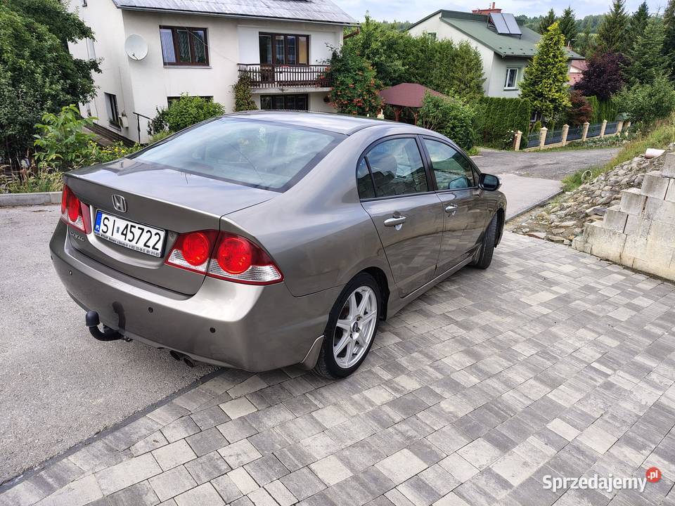 Mam do zaoferowania Hondę Civic VIII generacji w 140KM podkarpackie