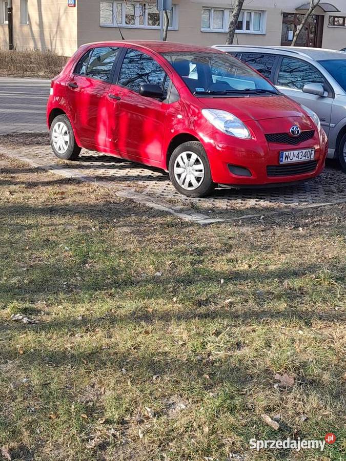 Sprzedam toyota yaris 2 poj 10 produkcji 2010 manualna