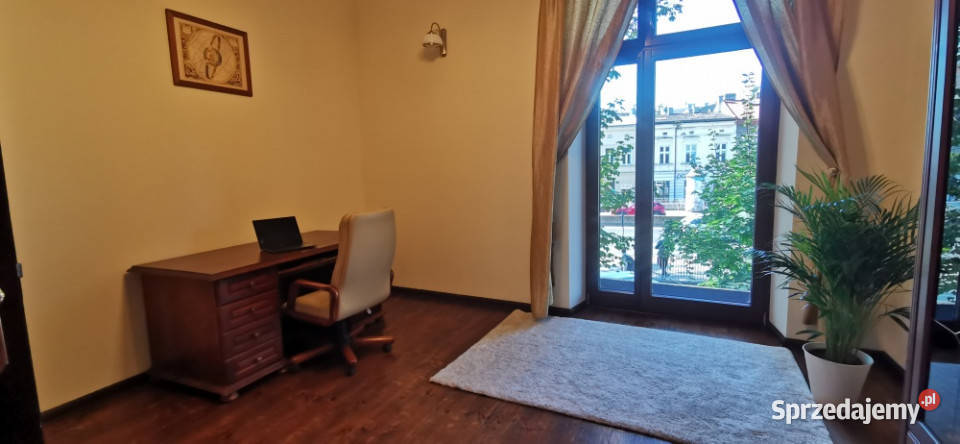 Apartament vis a vis Wawelu 80m2 3pokoje 2 1 piętro małopolskie Kraków