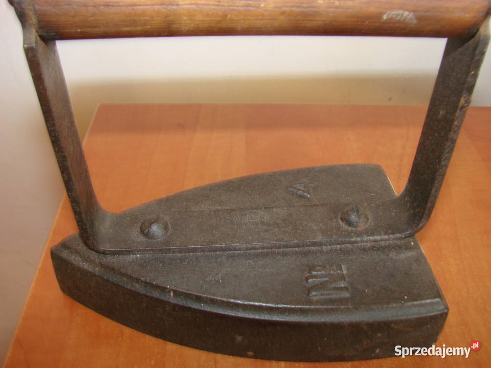 stare stalowe żelazko sygnowane