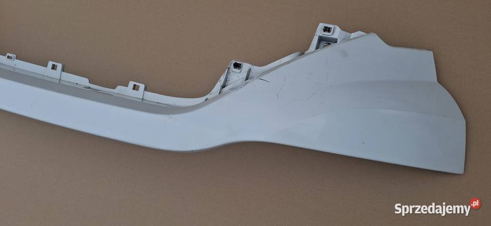 IVECO DAILY LIFT 19 GRILL LISTWA ATRAPA BLENDA dostawcze lubuskie Bieleń