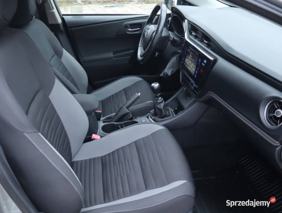 Toyota Auris 16 Valvematic nieuszkodzony Łódź