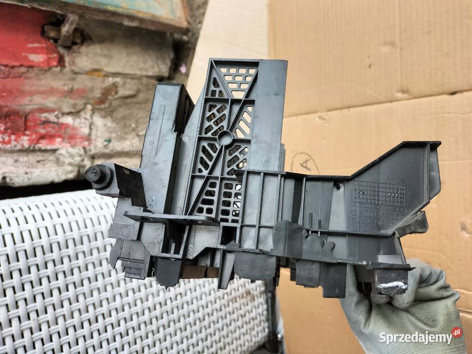 AUDI A4 B5 8D0858005T ŚRODKOWY PANEL NAWIEWU Kamień-Kolonia sprzedam