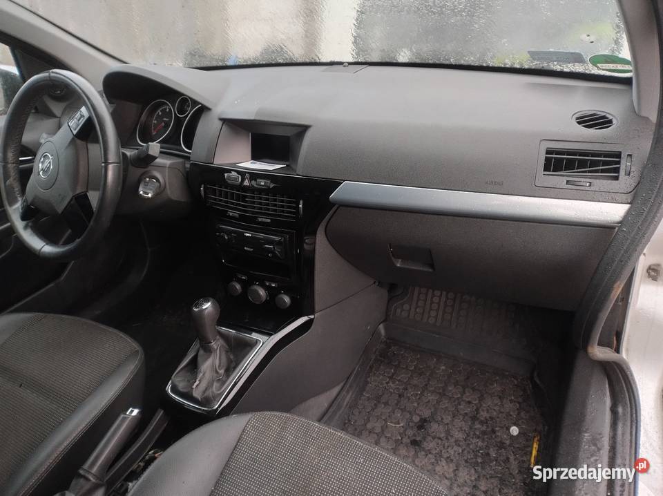 Opel Astra H III Lift 2009r 17 Isuzu LakZ176 Elbląg