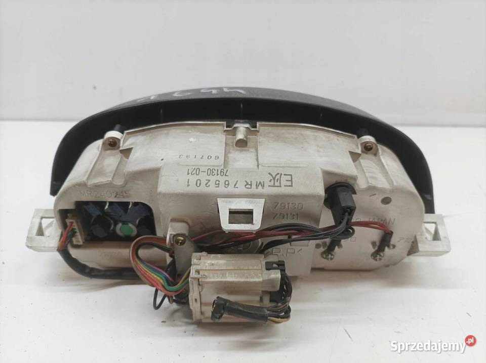 LICZNIK WSKAŹNIK MR765201 79130021 Mitsubishi