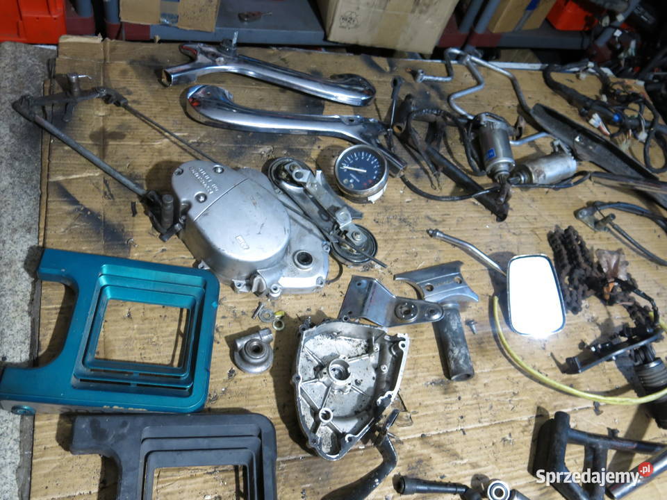 Boczek Hyosung GA 125 Pozostałe pomorskie Słupsk