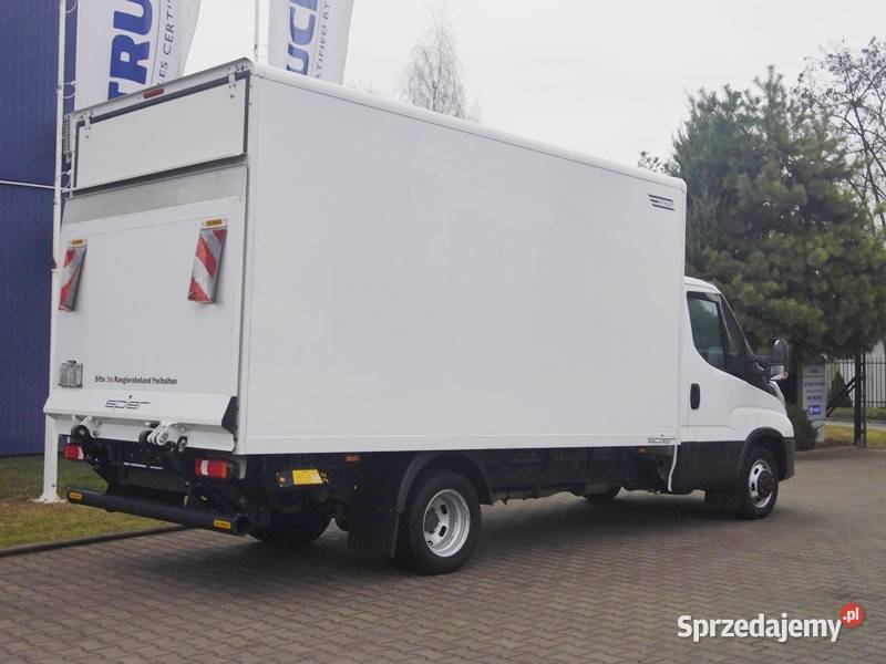 Iveco Daily 35C16H kontener z windą 750 kontener Suchy Las