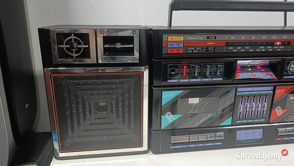 HBATEC GE389D Przenośny radioodtwarzacz kasetowy