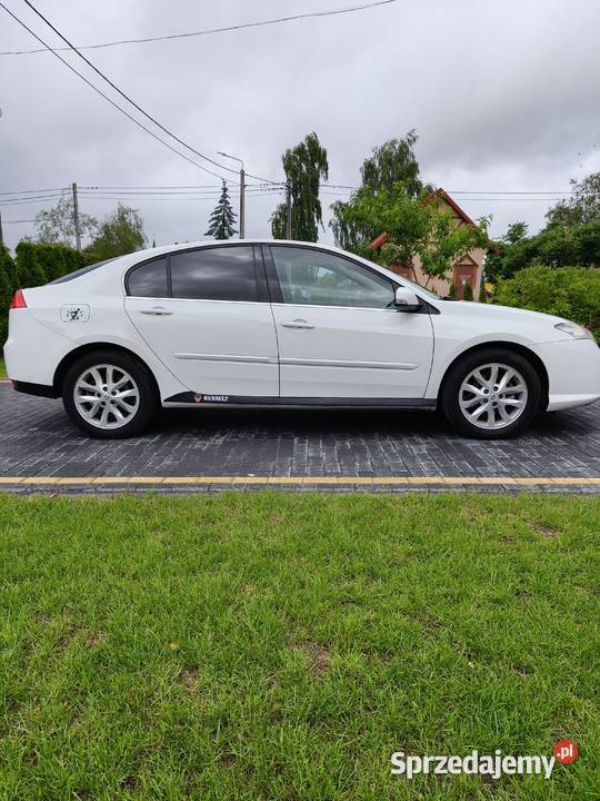 Renault laguna 20 benzyna Stan super Laguna Olecko