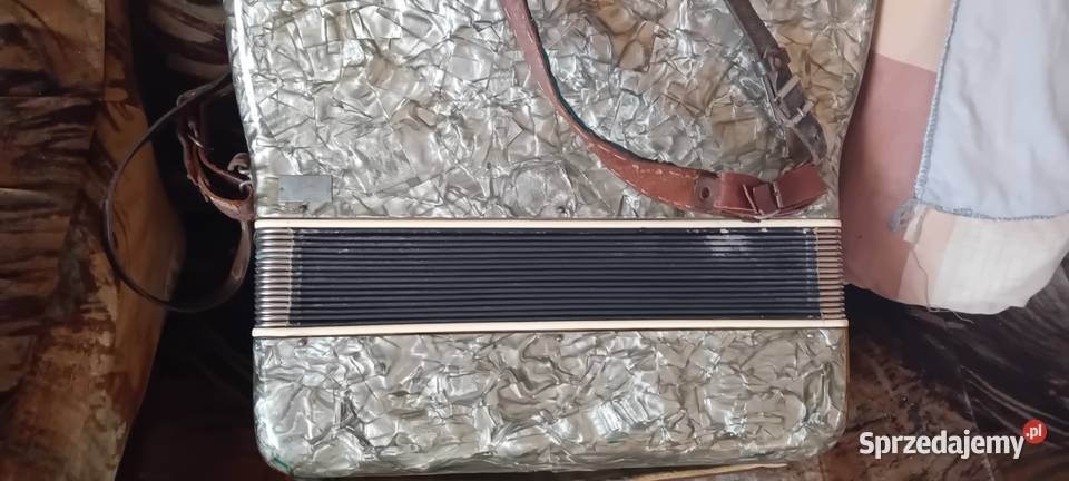 Akordeon victoria 80 basów uszkodzony Sosnowiec sprzedam