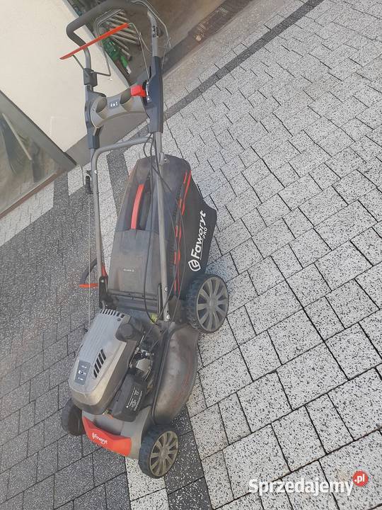 Sprzedam kosiarkę spalinową Faworytz napędem Wieszowa