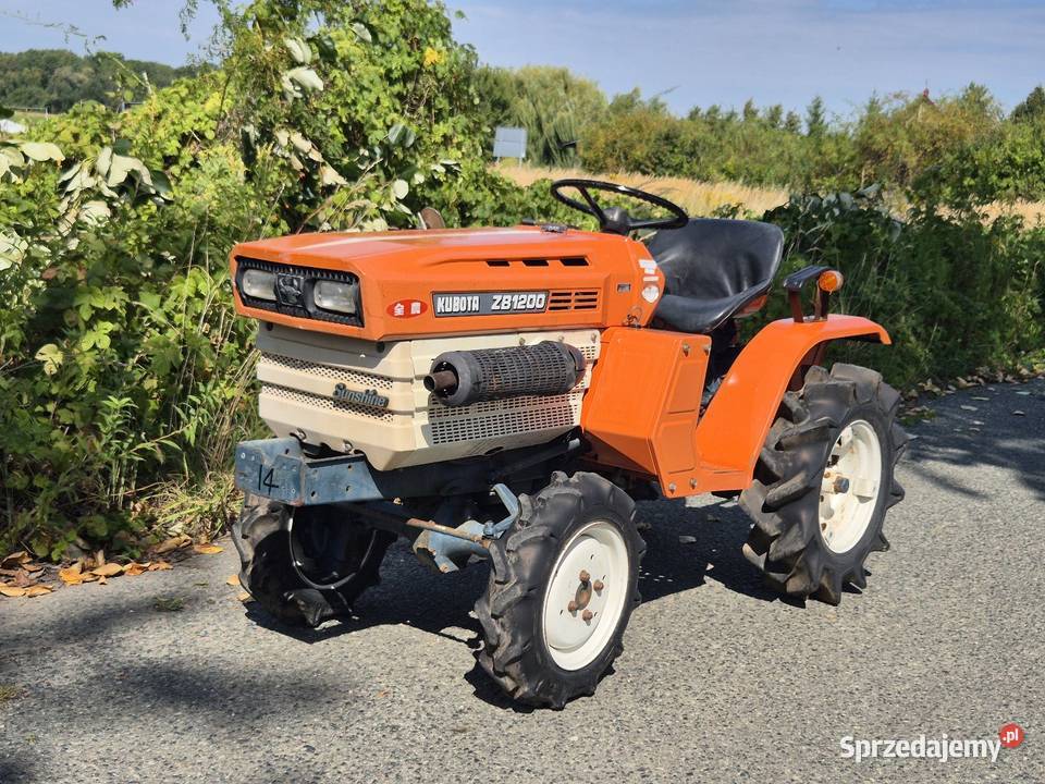 Traktorek traktor KUBOTA B1200D 12 44 Ciągniki Małuszyn