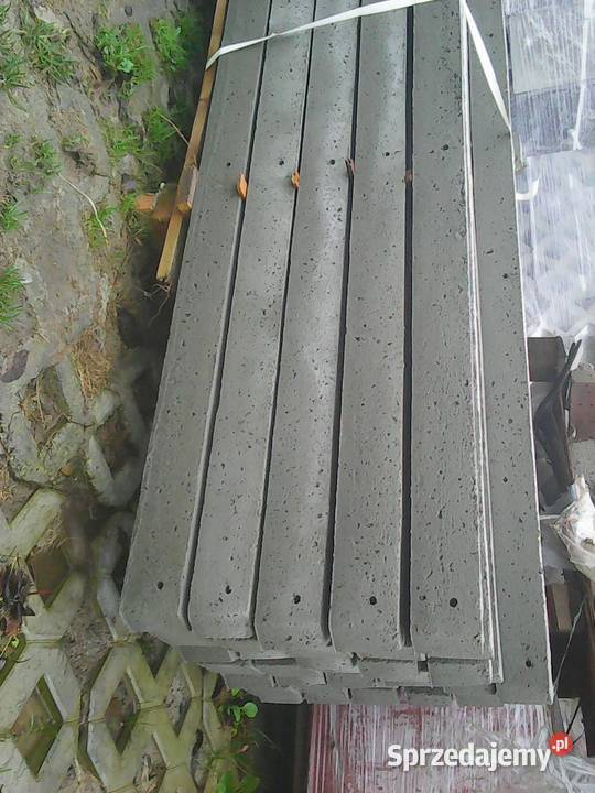 Słupki betonowe do siatki leśnej winorośli