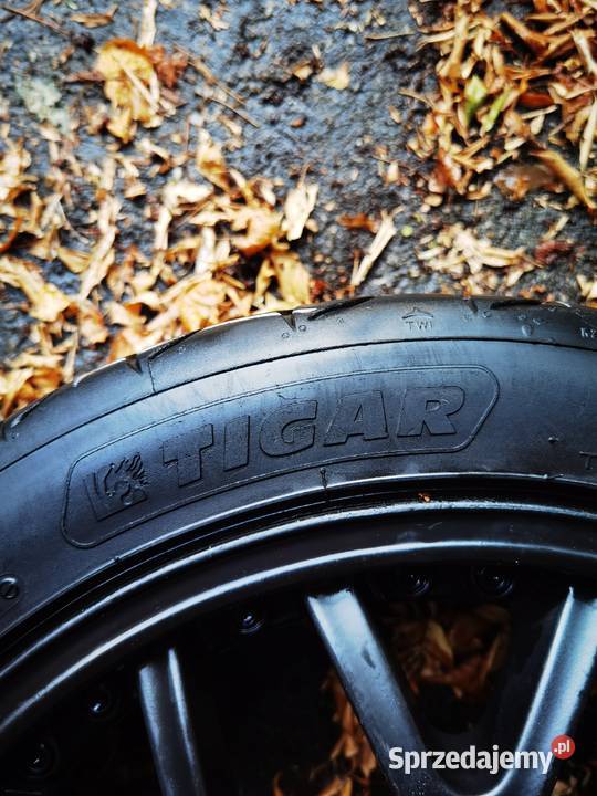 Com4 Wheels Felgi aluminiowe 17 Opony 22545ZR17 Samochodowe sprzedam
