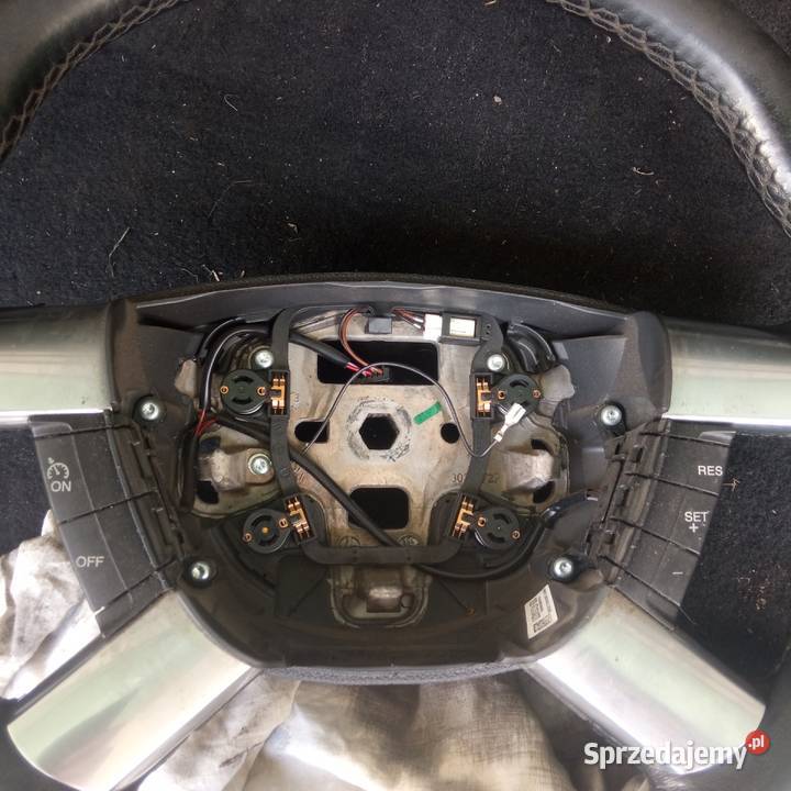 Kierownica skóra z tempomatem Ford Focus MK2