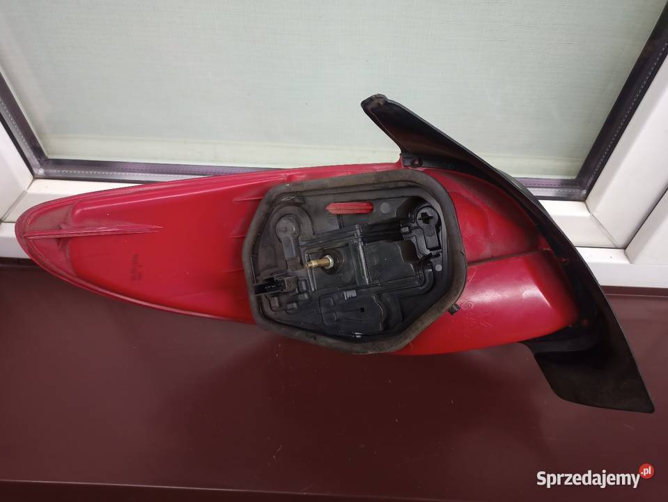 Peugeot 206 lampa tył tylna prawa wkład oprawka Sieradz