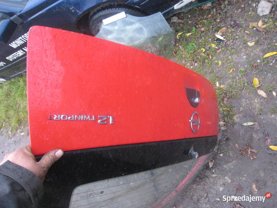 Klapa tylna bagażnika kompletna czerwona Opel Klapy bagażnika Kraków