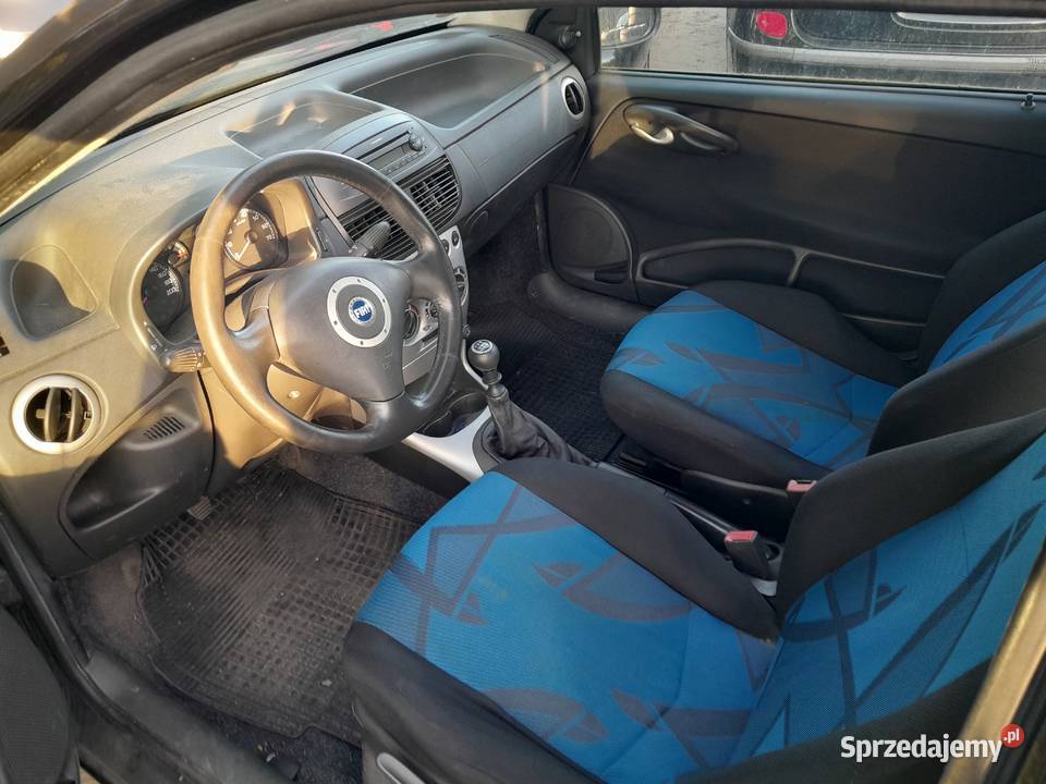 Fiat Punto 12 benzyna 60 2004r z de klima czarny wspomaganie kierownicy wielkopolskie Wronki