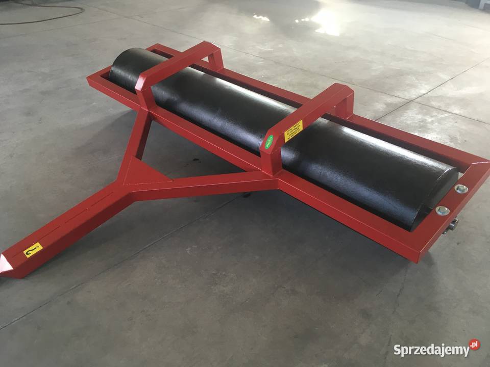 Wał łąkowy ciągany polowy uprawowy