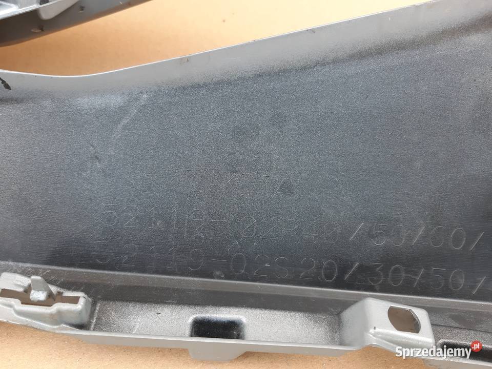 TOYOTA COROLLA E21 ZDERZAK PRZEDNI 5211902P40 zderzaki Trzciel sprzedam