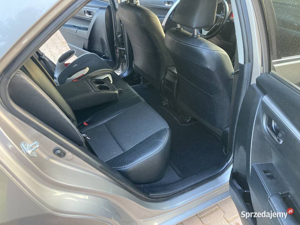 Toyota Corolla E16 AUTOMAT Salon 132KM Rzeszów