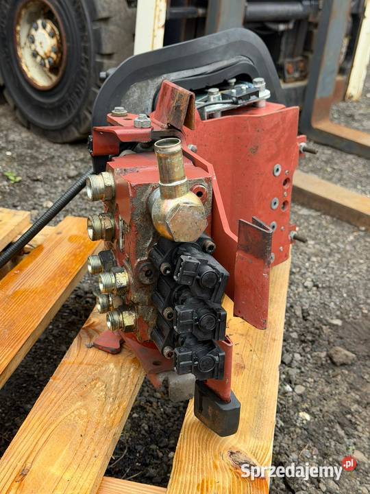 Rozdzielacz hydrauliczny bosch do LINDE E25 E30 Antonie